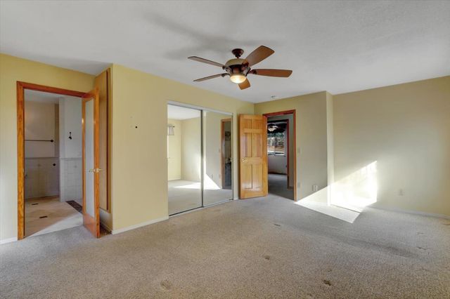 14370 Rollins Park Dr, Grass Valley, CA 95945