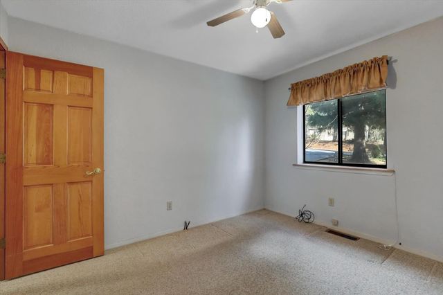 14370 Rollins Park Dr, Grass Valley, CA 95945