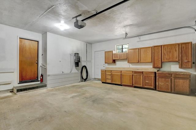 14370 Rollins Park Dr, Grass Valley, CA 95945