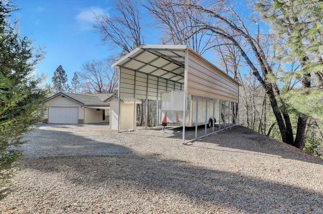 14370 Rollins Park Dr, Grass Valley, CA 95945