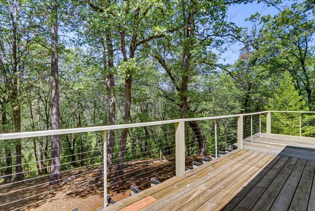 14370 Rollins Park Dr, Grass Valley, CA 95945