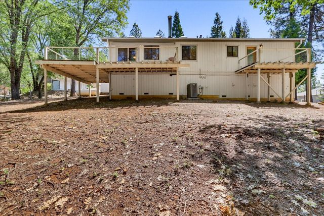 14370 Rollins Park Dr, Grass Valley, CA 95945