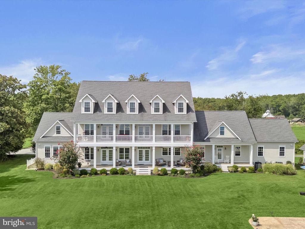 235 BAY FRONT DR, Pasadena, MD 21122