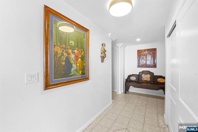 2005 Harmon Cove Tower, Secaucus, NJ 07094