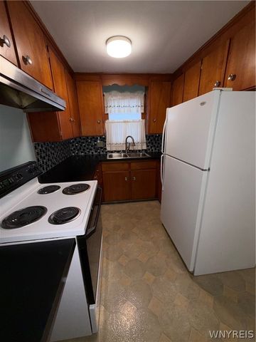 1724 Mackenna Avenue, Niagara Falls, NY 14303