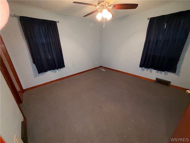 1724 Mackenna Avenue, Niagara Falls, NY 14303