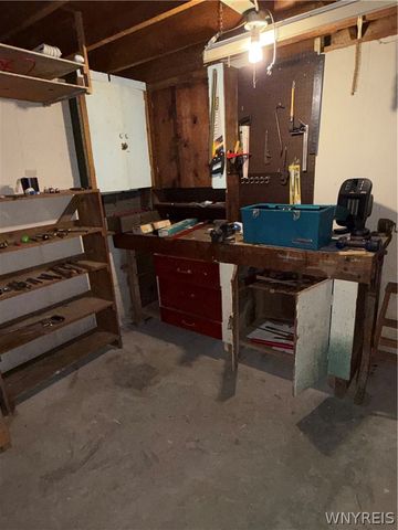 1724 Mackenna Avenue, Niagara Falls, NY 14303