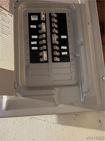 1724 Mackenna Avenue, Niagara Falls, NY 14303