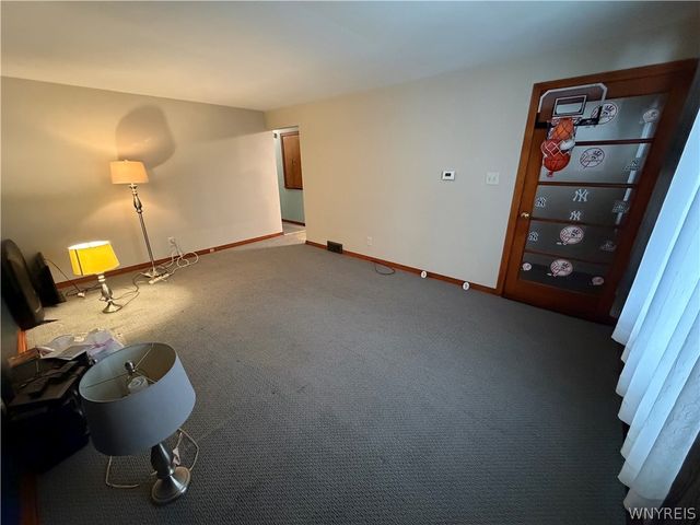 1724 Mackenna Avenue, Niagara Falls, NY 14303