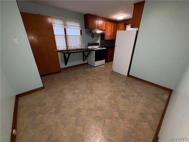 1724 Mackenna Avenue, Niagara Falls, NY 14303