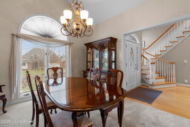 607 Willowhurst Pl, Louisville, KY 40223