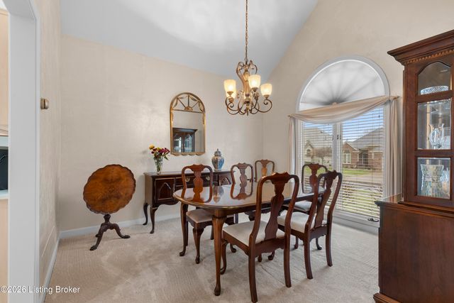 607 Willowhurst Pl, Louisville, KY 40223