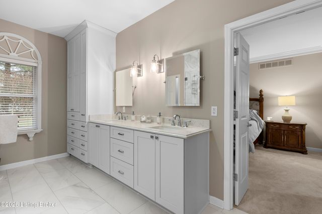 607 Willowhurst Pl, Louisville, KY 40223