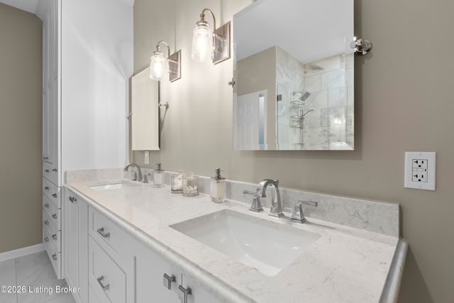 607 Willowhurst Pl, Louisville, KY 40223