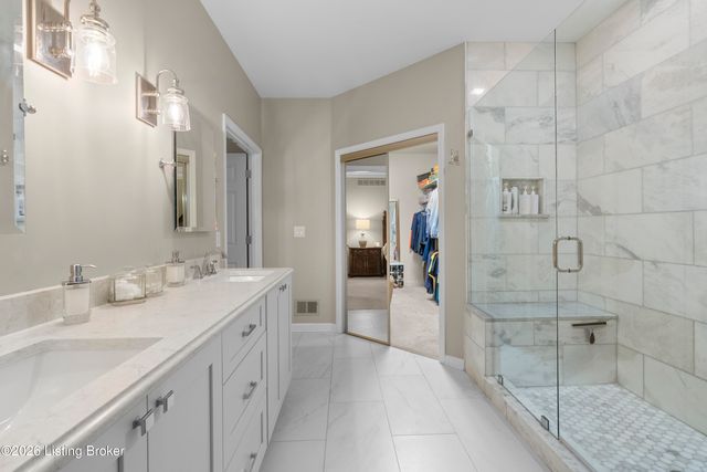 607 Willowhurst Pl, Louisville, KY 40223