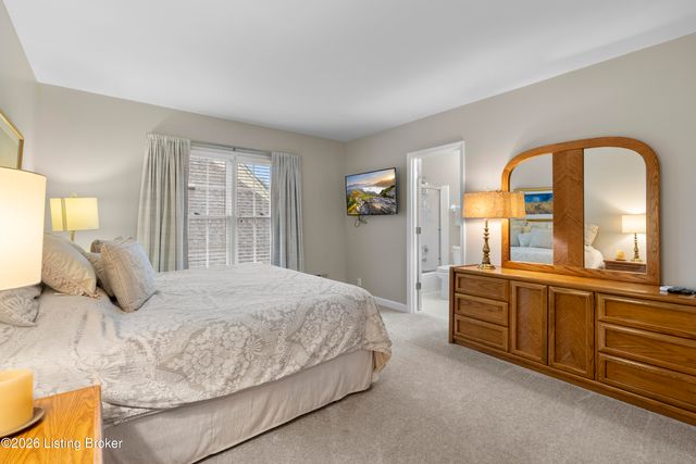 607 Willowhurst Pl, Louisville, KY 40223