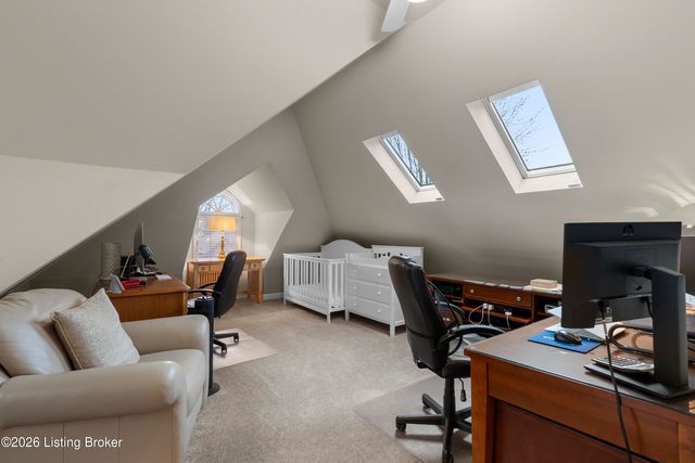 607 Willowhurst Pl, Louisville, KY 40223