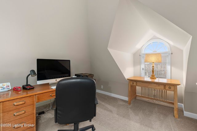 607 Willowhurst Pl, Louisville, KY 40223