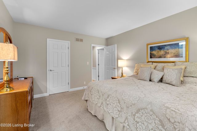 607 Willowhurst Pl, Louisville, KY 40223