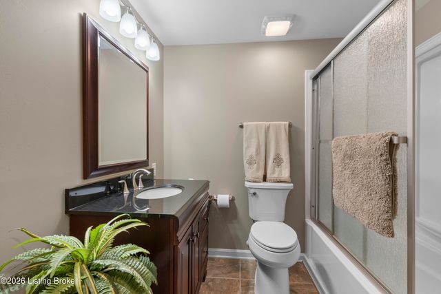 607 Willowhurst Pl, Louisville, KY 40223