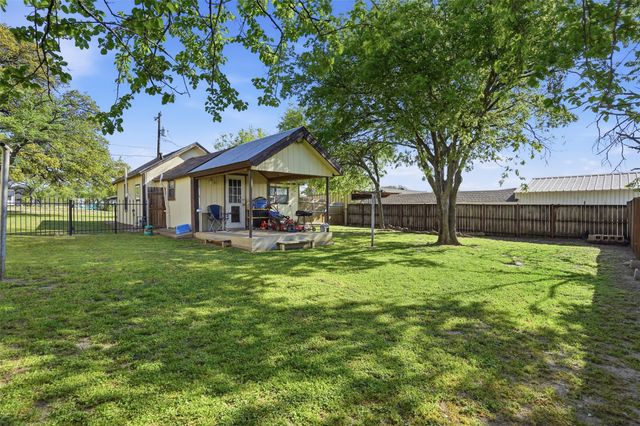 718 Narrow, Weatherford, TX 76086