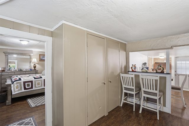 718 Narrow, Weatherford, TX 76086