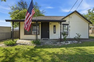 718 Narrow, Fort Worth, TX 76086