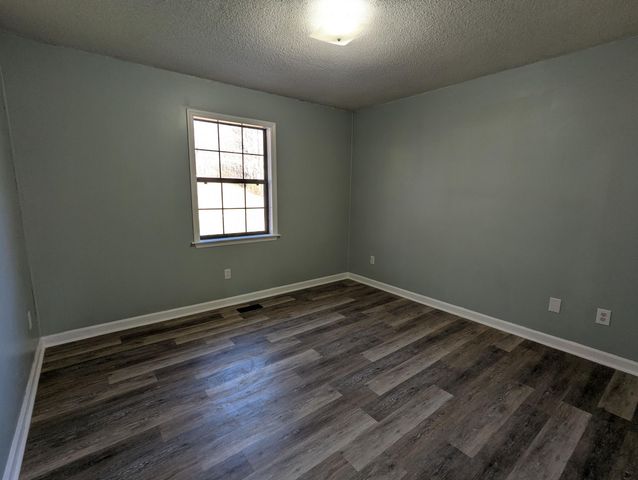 7207 A Moses Road, Hixson, TN 37343