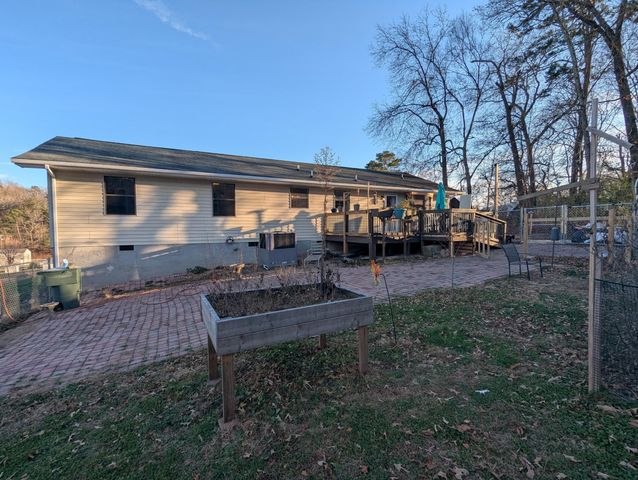 7207 A Moses Road, Hixson, TN 37343