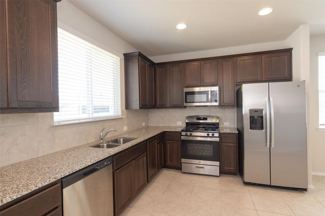 350 Fabion ST, Kyle, TX 78640