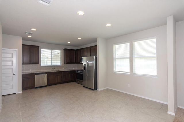 350 Fabion ST, Kyle, TX 78640