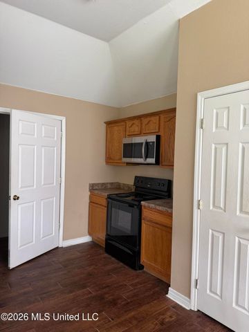 6 Laudeac Court, Pass Christian, MS 39571