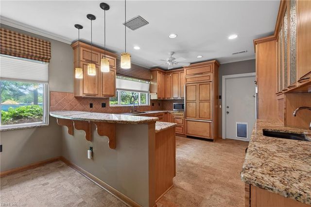460 Hariton CT, Norfolk, VA 23505