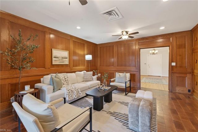460 Hariton CT, Norfolk, VA 23505