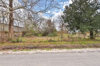 202 Burbank Street, Houston, TX 77076