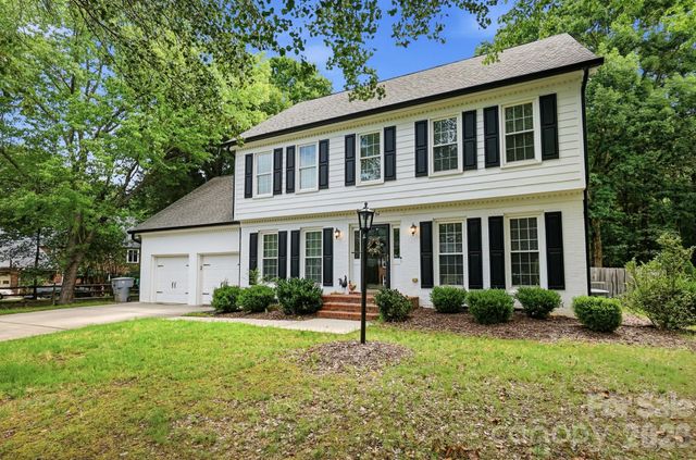 10129 Hanover Glen Road, Charlotte, NC 28210