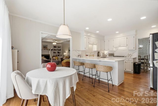 10129 Hanover Glen Road, Charlotte, NC 28210