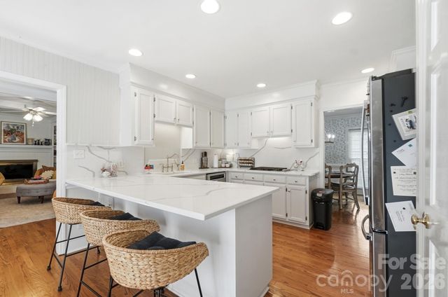 10129 Hanover Glen Road, Charlotte, NC 28210