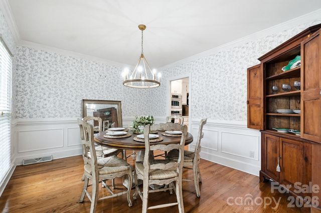 10129 Hanover Glen Road, Charlotte, NC 28210