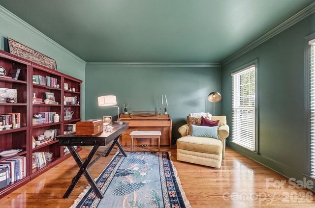 10129 Hanover Glen Road, Charlotte, NC 28210