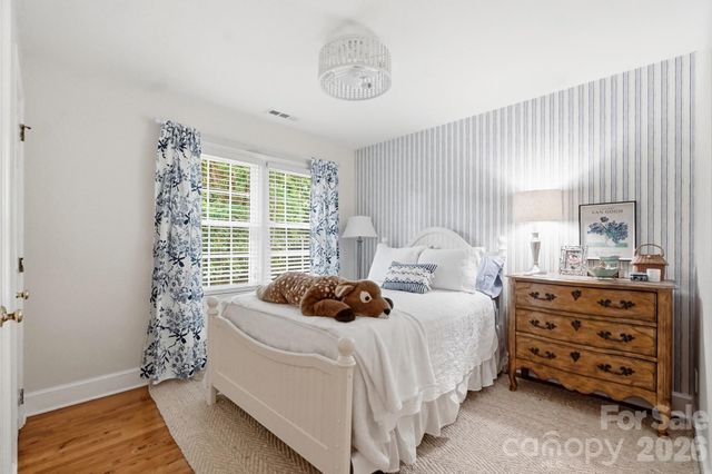 10129 Hanover Glen Road, Charlotte, NC 28210