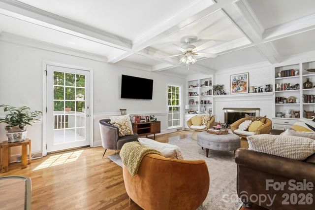 10129 Hanover Glen Road, Charlotte, NC 28210