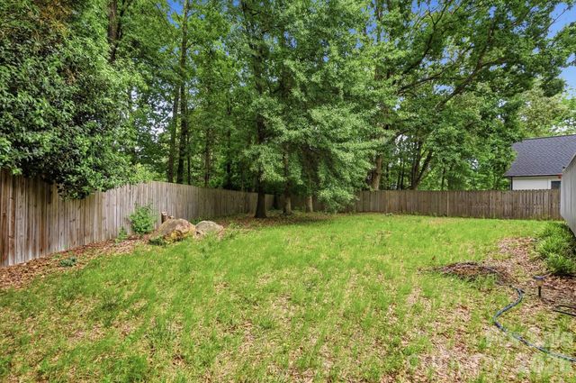 10129 Hanover Glen Road, Charlotte, NC 28210