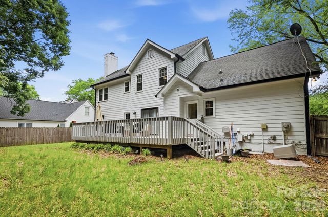 10129 Hanover Glen Road, Charlotte, NC 28210