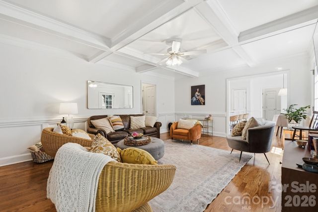 10129 Hanover Glen Road, Charlotte, NC 28210
