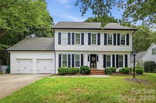 10129 Hanover Glen Road, Charlotte, NC 28210