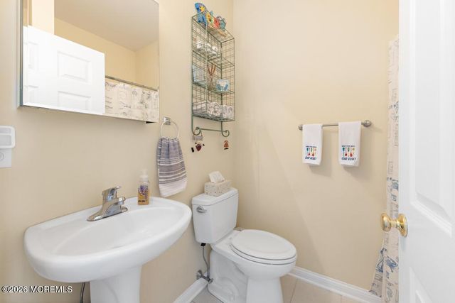 14 Jolly Roger Way, Waretown, NJ 08758