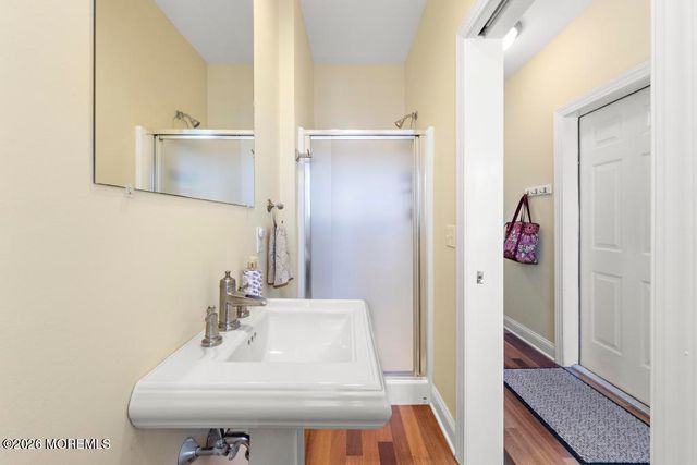 14 Jolly Roger Way, Waretown, NJ 08758