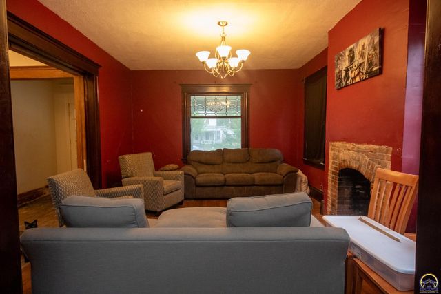 821 Union ST, Emporia, KS 66801