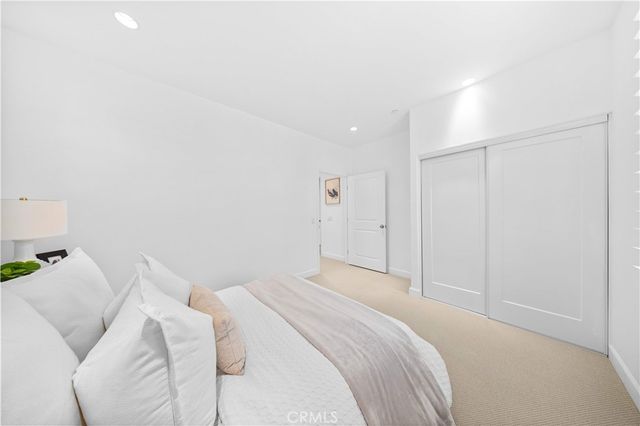 230 Shelbourne, Irvine, CA 92620